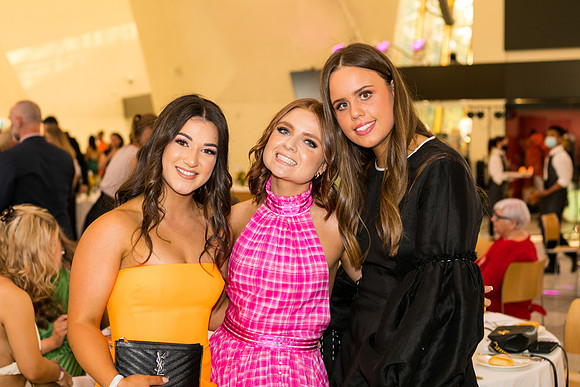 Merici Yr 12 Formal - 03 Dec 2021