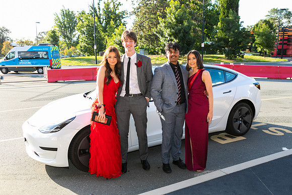 Merici Yr 12 Formal - 03 Dec 2021