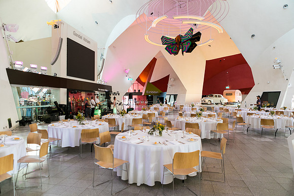 Merici Yr 12 Formal - 03 Dec 2021